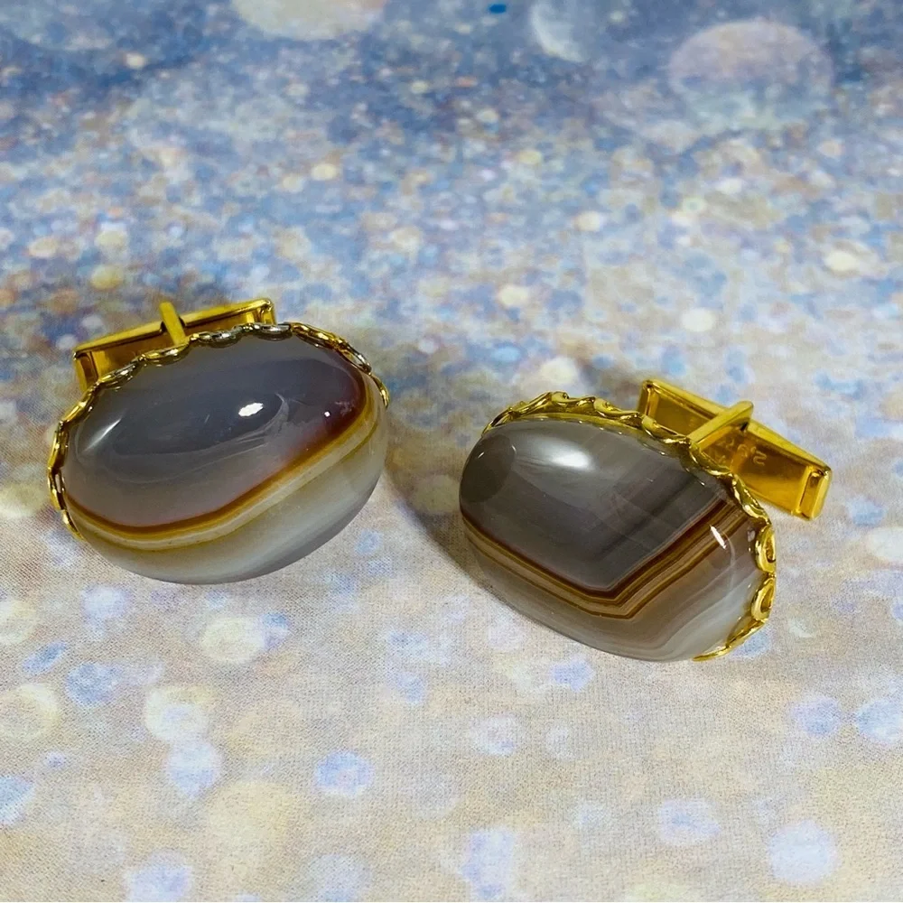 Vintage, gold tone, agate, cabochon men’s cufflinks